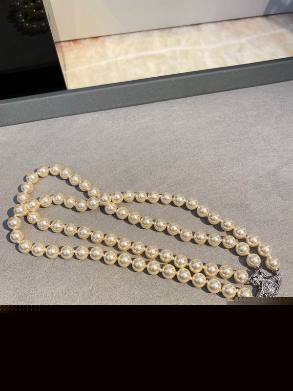 Vivienne Westwood necklace 03lyh227